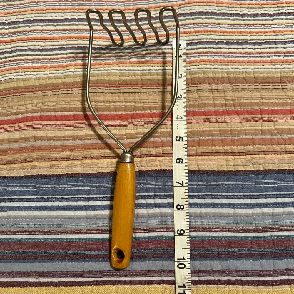Retro Wire Potato Masher Wooden Handle Kitchen Utensil